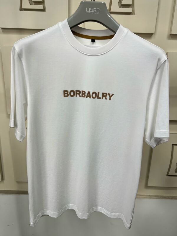 DTG 기술로 맞춤 로고를 인쇄한 남성용 고품질 레귤러 핏 반팔 티셔츠