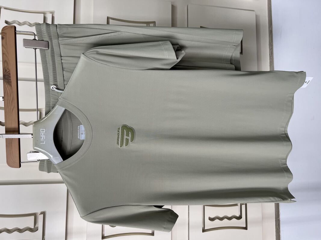 남성용 고품질 피트니스 러닝 쇼츠 통기성 속건성 소재 무릎 길이 여름 뒷주머니 포켓 심플 디자인